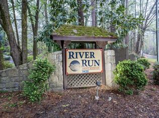 203 River Run Dr, Sandy Springs, GA 30350
