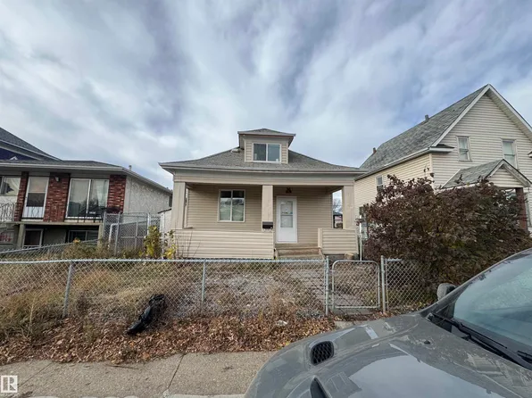 11544 95th St NW, Edmonton, AB T5G 1L6