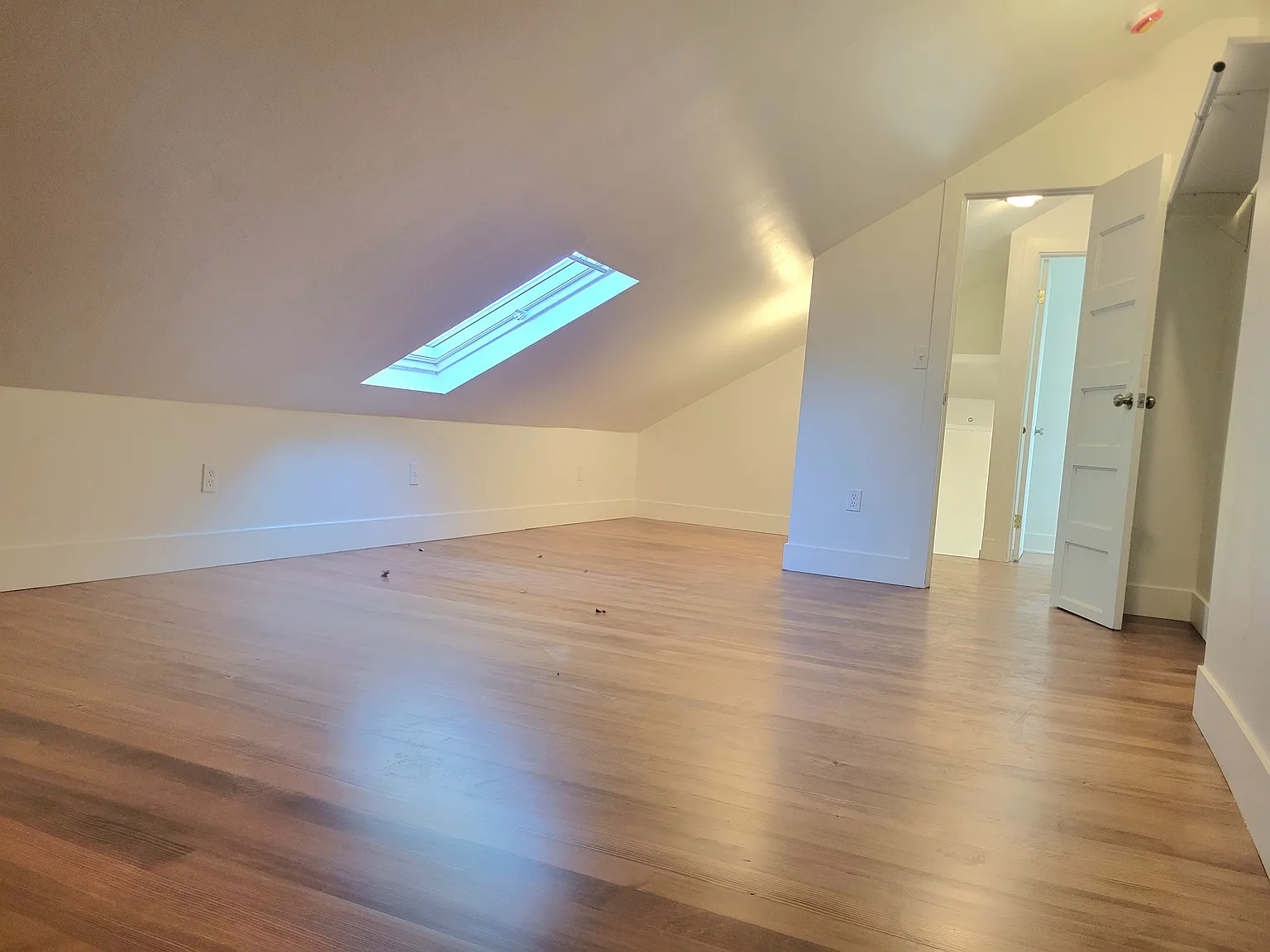 3 bed, $3,900 — Photo 4