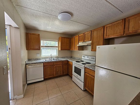 2nd image of 14419 Americana Cir APT 105