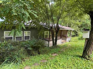 59 Adobe Dr, Belington, WV 26250