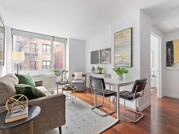 121 E 23rd St APT 4H, New York, NY 10010