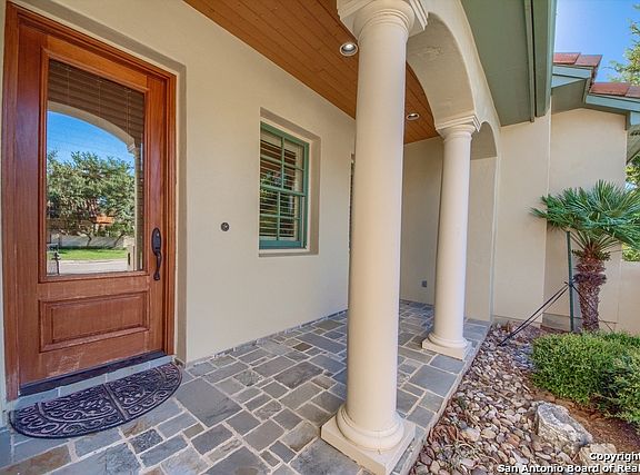 4th image of 4403 Bayberry Row