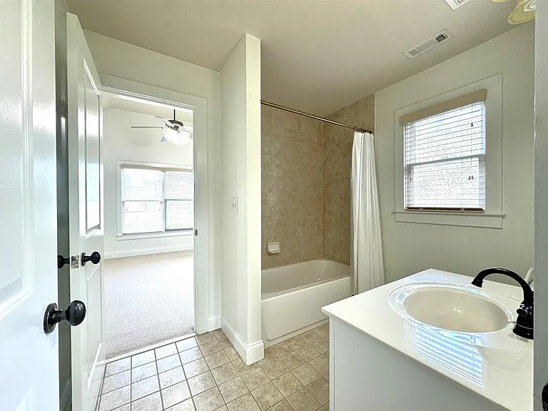 5195 Wickingham Ln — Photo 39