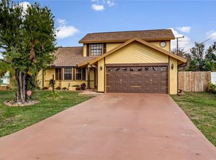 3000 42nd St SW, Naples, FL 34116