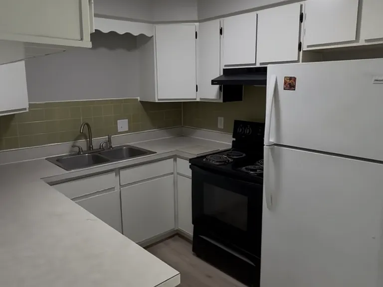 325 W I St #C — Photo 3