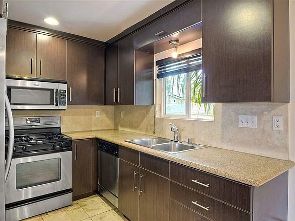 3rd image of 2913 A St #9