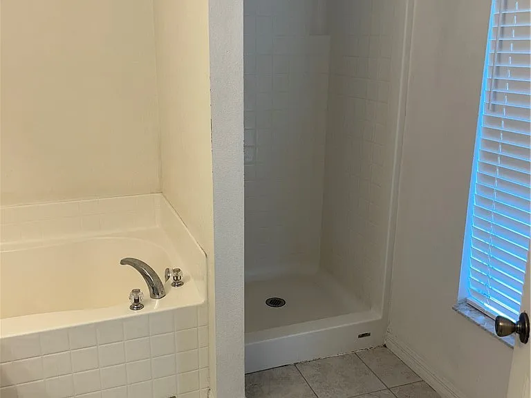 720 24th St SW — Photo 18