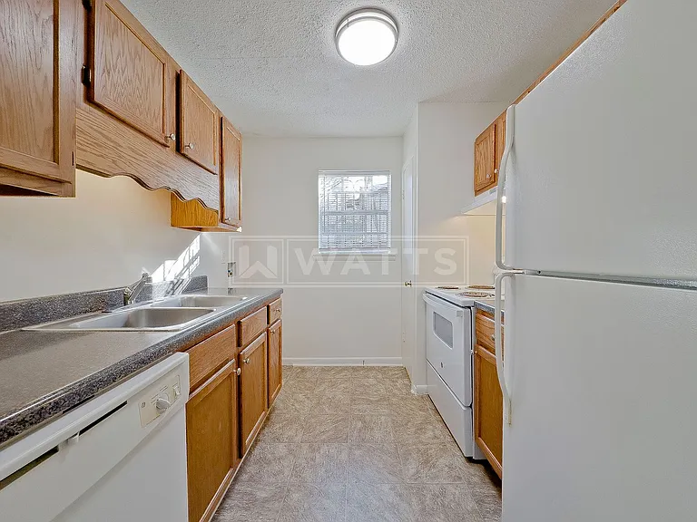 1639 11th Pl S — Photo 21