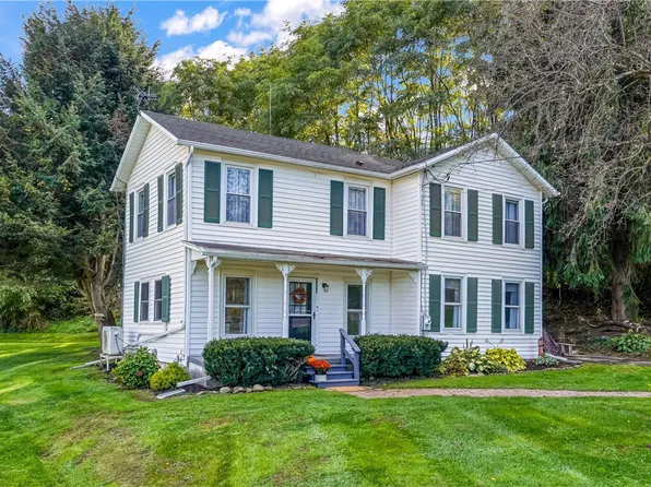 8358 Hunt Hollow Rd, Naples, NY 14512