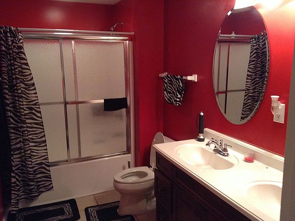 3rd image of 2101 Cherrywood Dr