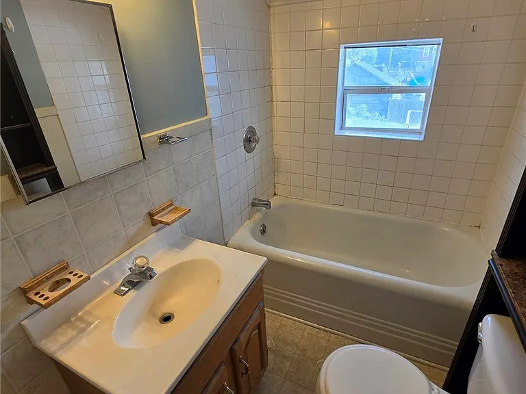 1133 State St #2 — Photo 5
