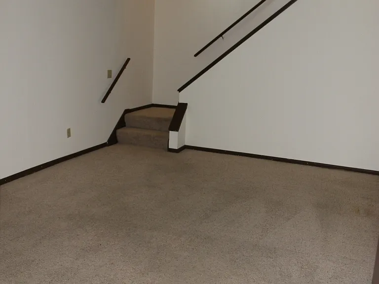 5568 Guilford Rd — Photo 14