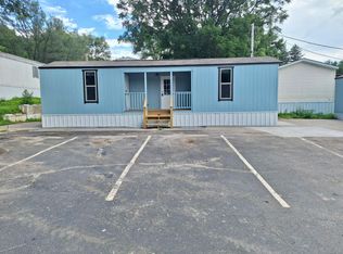146 Countryside Ln, Saint Joseph, MO 64503