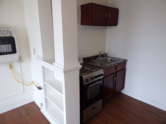 4th image of 1497 Hertel Ave APT 4