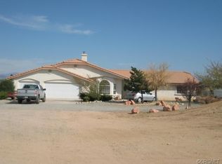 11093 Blue Jay Way, Oak Hills, CA 92344