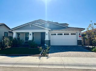 9777 W Robin Ln, Peoria, AZ 85383