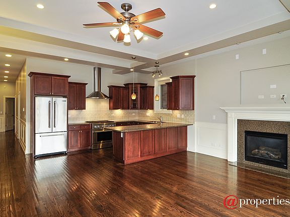 Kitchen / Living Room