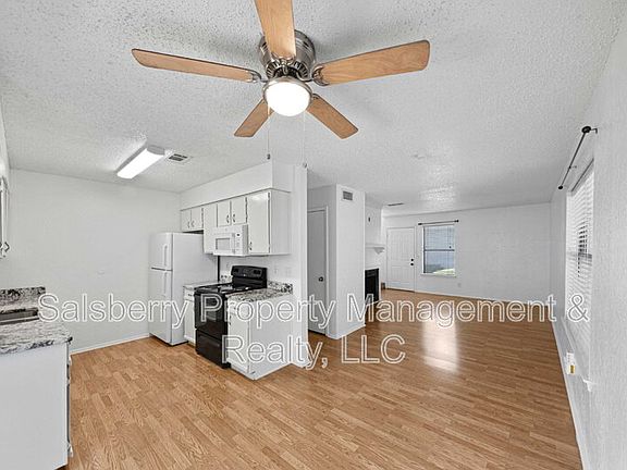 4th image of 634 Ridgeline Dr
