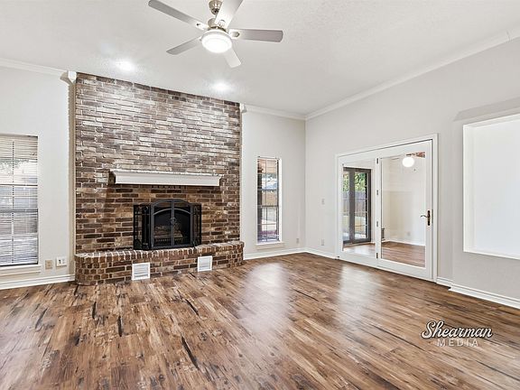 2nd image of 4835 Shenandoah Dr