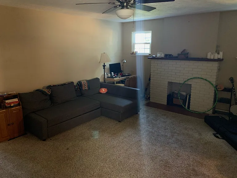 211 Fremont Ave #1 — Photo 6