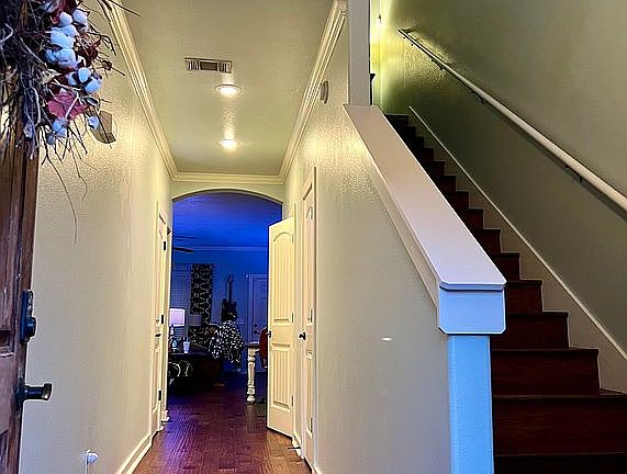 2nd image of 606 Tuscany Cir
