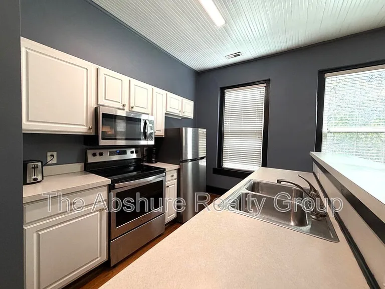 523 E Broad St #A-1 — Photo 8