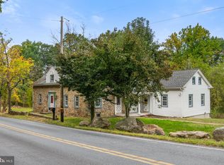 6709 Mountain Rd, Macungie, PA 18062