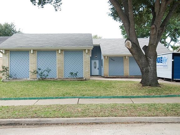3rd image of 19403 Quiet Brook Dr