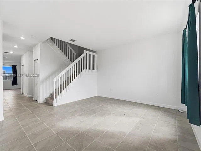 5 bed, 3.5 bath, $4,700 — Photo 3