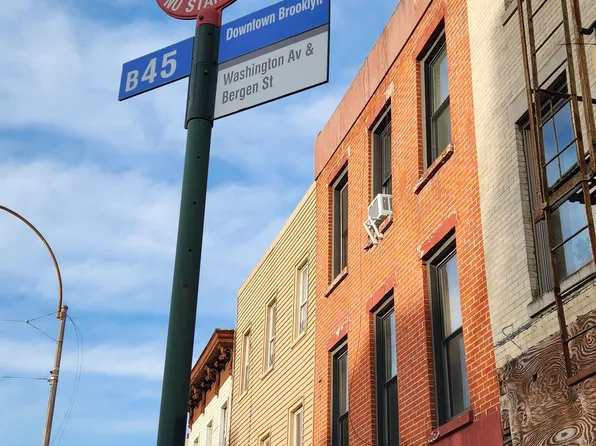 737 Bergen Street image 11 of 14