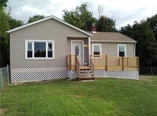 1102 Martin Ave, New Kensington, PA 15068