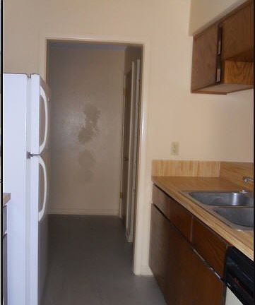 3rd image of 1208 Covey Ln APT A