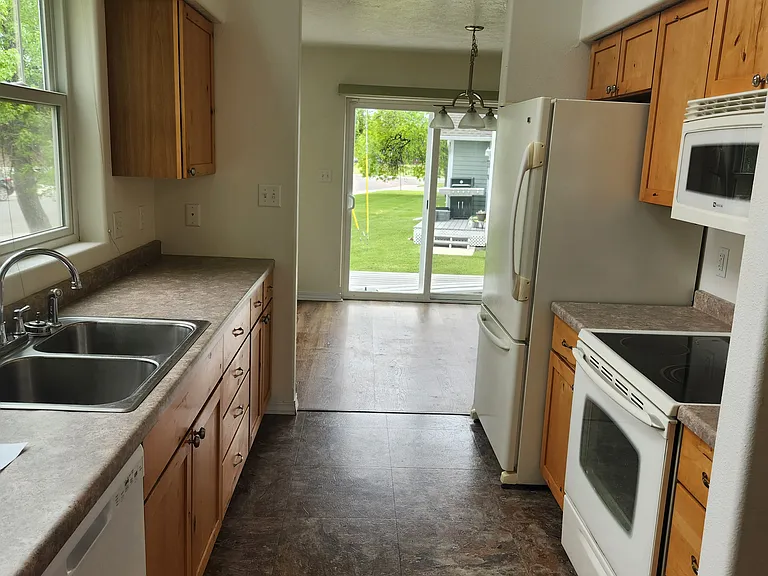2333 Northern Lights Dr — Photo 5
