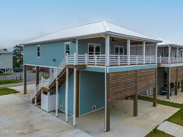 4169 19th St, Bay Saint Louis, MS 39520