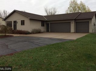 702 Estates Ave, Litchfield, MN 55355