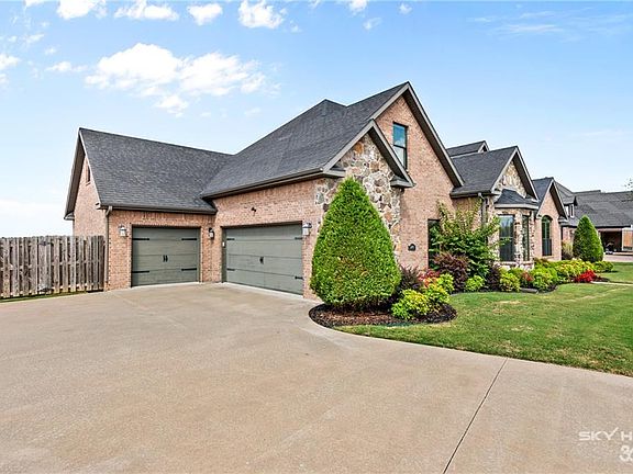 3rd image of 2448 Brookwater Ln