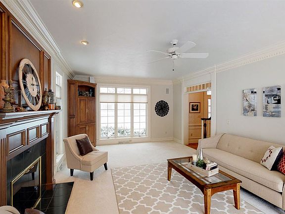 3rd image of 1511 Bradbury Ct