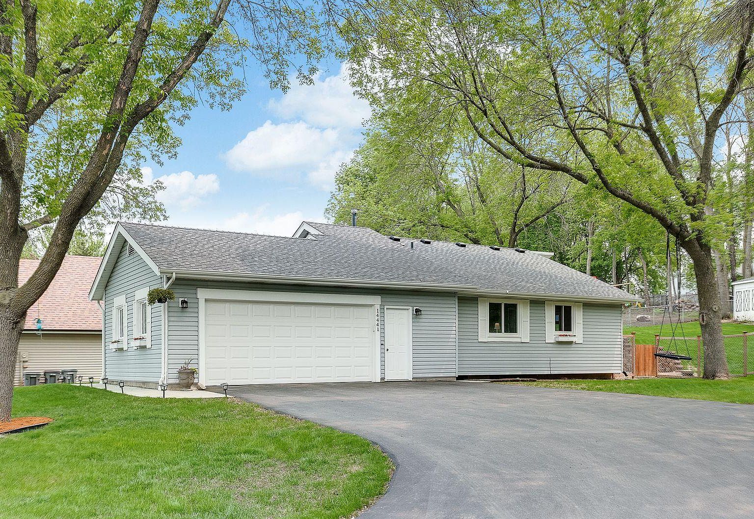 14441 Quentin Ave S, Savage, MN 55378 | Zillow