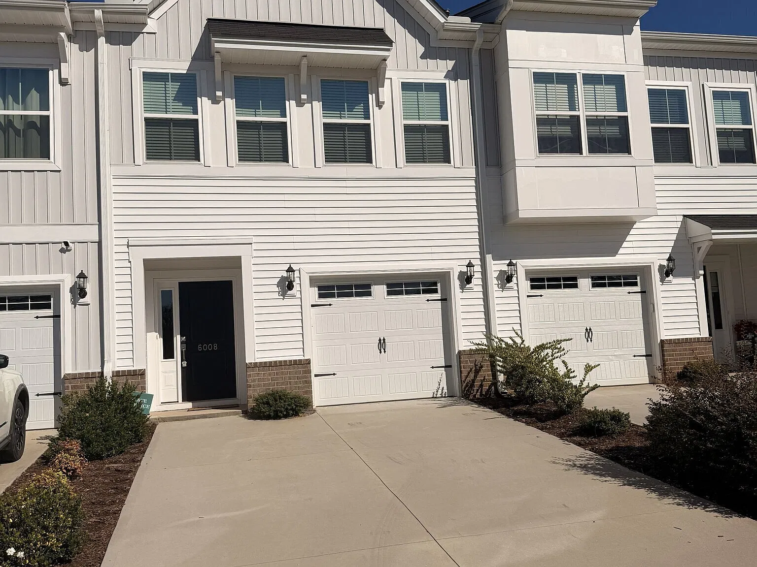 2 bed, 1678 sqft, $1,600 — Photo 2