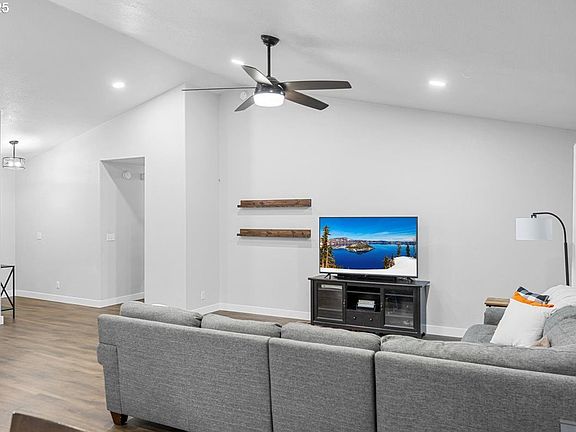 4th image of 337 Arvilla Ct