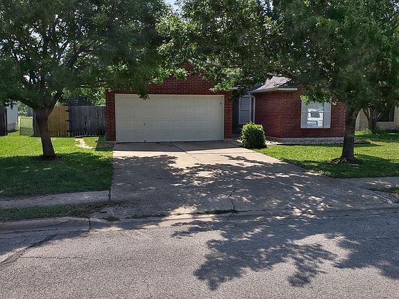 3rd image of 214 Meadowside Dr