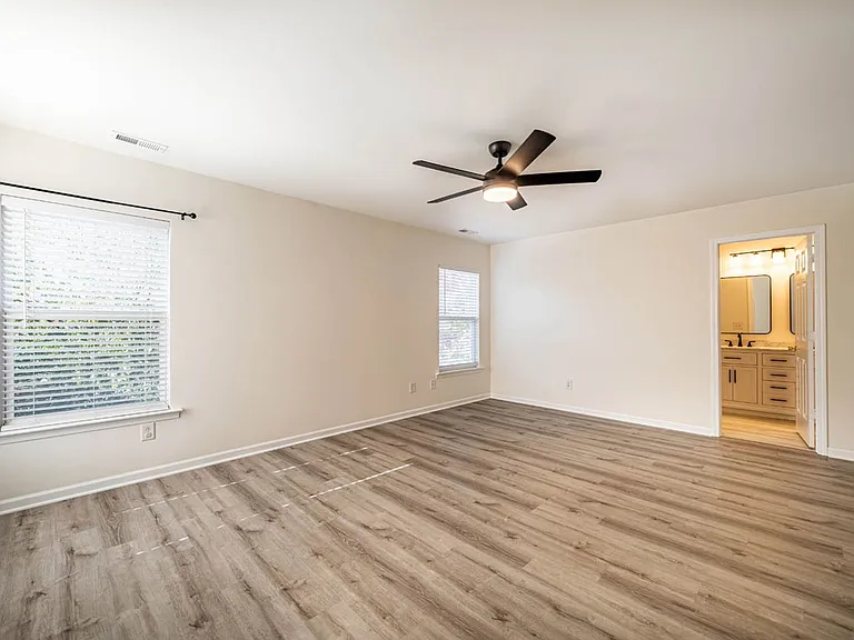 718 Delta Downs Dr — Photo 28