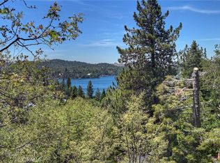 394 Emerald Dr, Lake Arrowhead, CA 92352