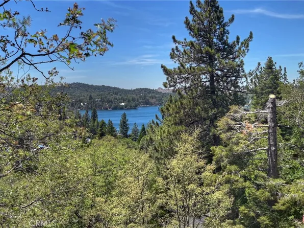 394 Emerald Dr, Lake Arrowhead, CA 92352