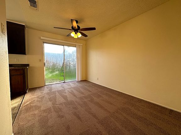 4th image of 7560 Mountain Oak Way