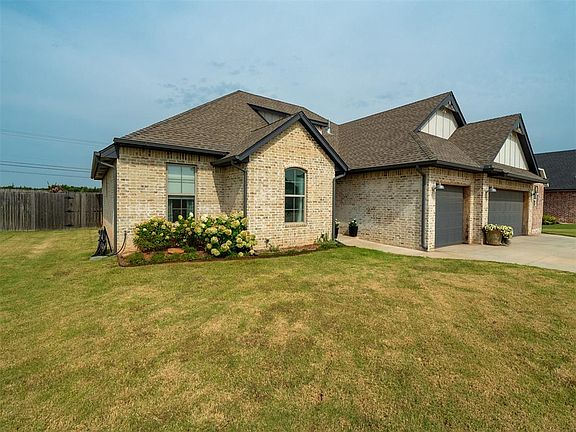 3rd image of 4081 Fox Ridge Rd