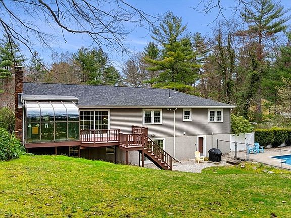 2nd image of 25 Farrwood Dr
