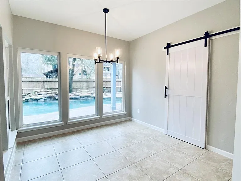 39 Silent Brook Pl — Photo 13