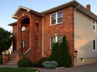 68 Renaissance Dr, Clifton, NJ 07013